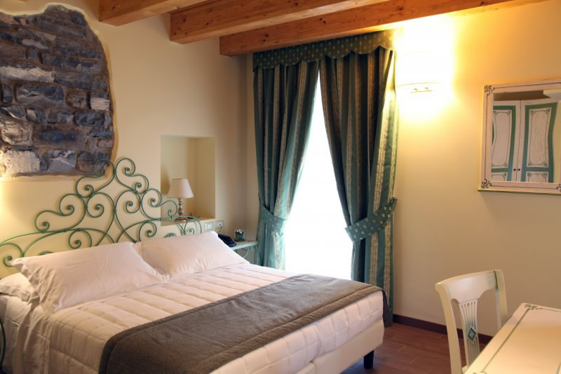 Camere