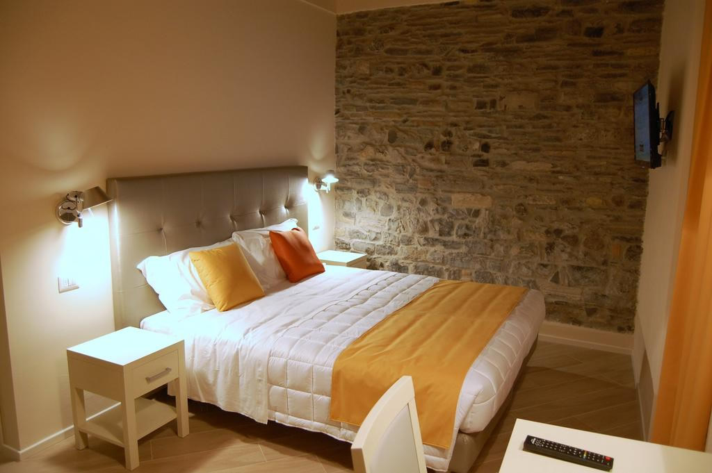 Camere